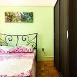 In Near Sea Apartment Rogoznica (Sibenik-Knin)