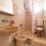 Apartment In Near Sea *