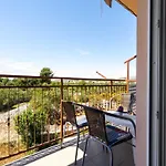 Apartment In Near Sea *