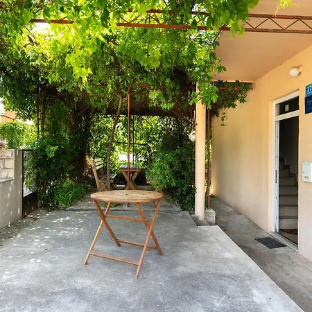 Apartment In Near Sea