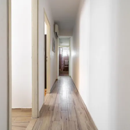 In Near Sea * Rogoznica (Sibenik-Knin)