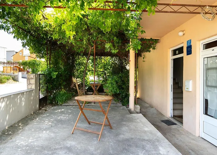 Apartment In Near Sea